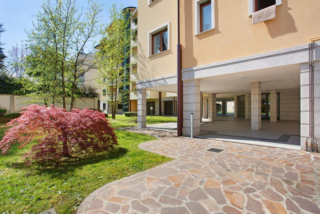 Apartmán Casa Rosada Monza Autodromo Nova Milanese Exteriér fotografie